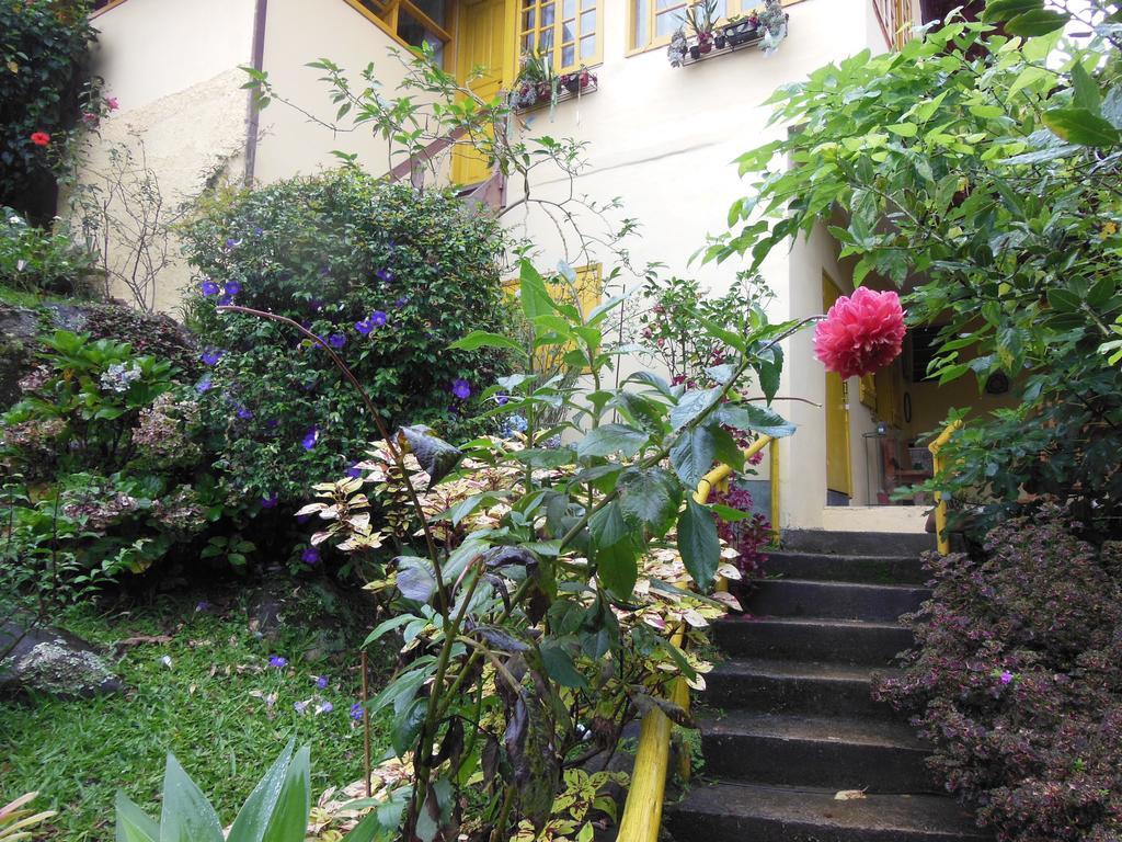 Rosa Amarela Hotel Sao Pedro da Serra  Exterior photo